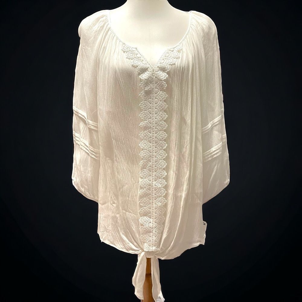 ☀️☀️☀️ I.N. Studio Off White Gauzy Tunic Length Front Tie Top